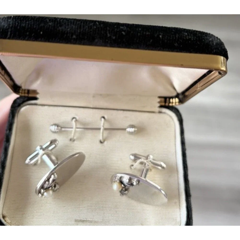 Vintage Shields Fifth Avenue Cultured Pearl Cufflinks Silver Tone MCM With Box